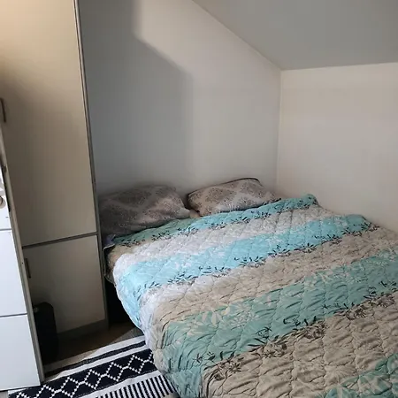 Ambient Light With Free Parking Appartement *